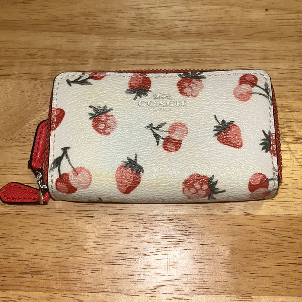 Coach Mini Wallet strawberry cherry 🍒